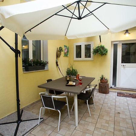 Elegance House Apartman Castellammare di Stabia Kültér fotó
